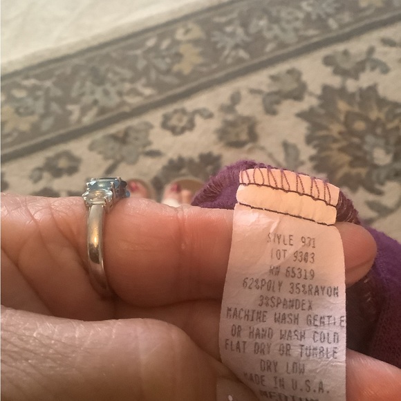 Cardigan Open front Wine color asymmetrical design size medium, in good … - Picture 3 of 7